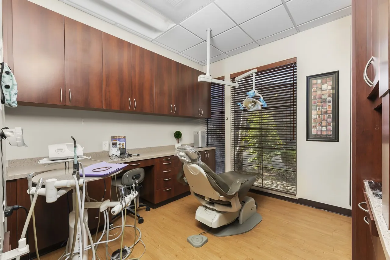 Modern operatory at Ray Nunnery, DDS in Walnut Creek